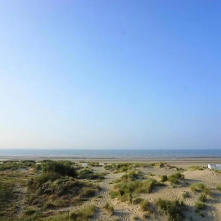 In Near The Beach, Cleaning Included Apartment Oostduinkerke